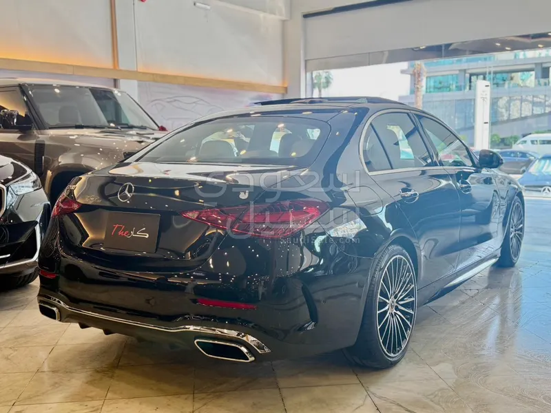 2025 مرسيدس - بنز سي 200 أي إم جي