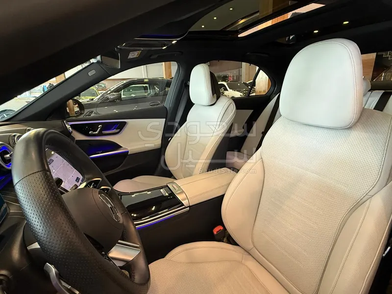 2025 مرسيدس - بنز سي 200 أي إم جي