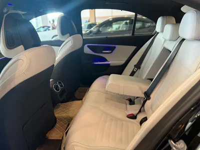 2025 مرسيدس - بنز سي 200 أي إم جي