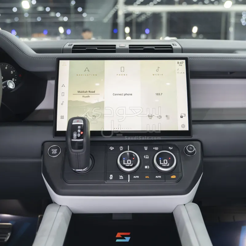 2026 لاند روفر ديفيندر اس اي