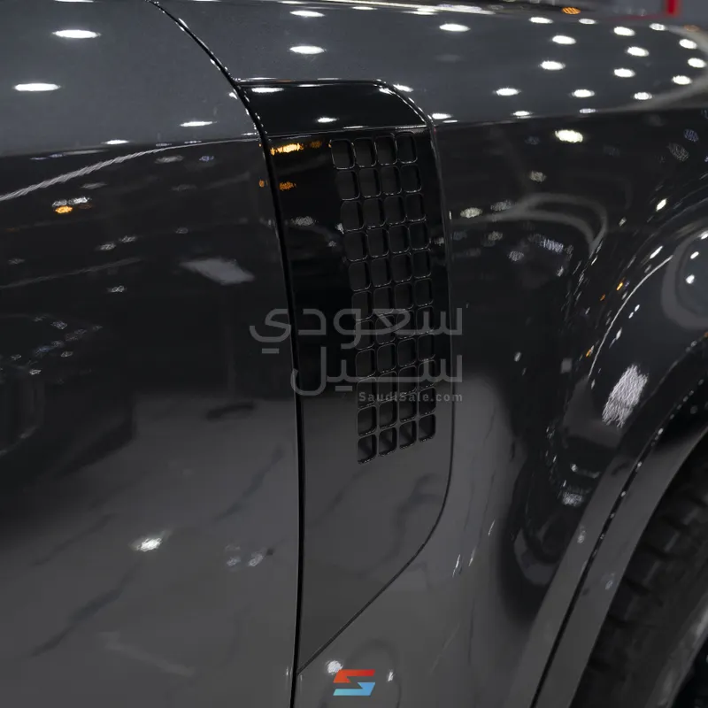 2026 لاند روفر ديفيندر 110