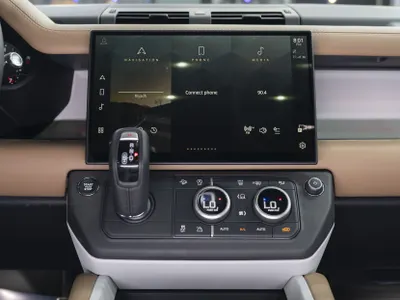 2026 لاند روفر ديفيندر 110