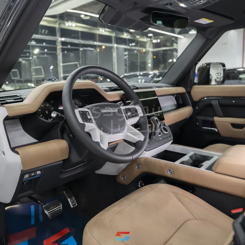 2026 لاند روفر ديفيندر اس اي