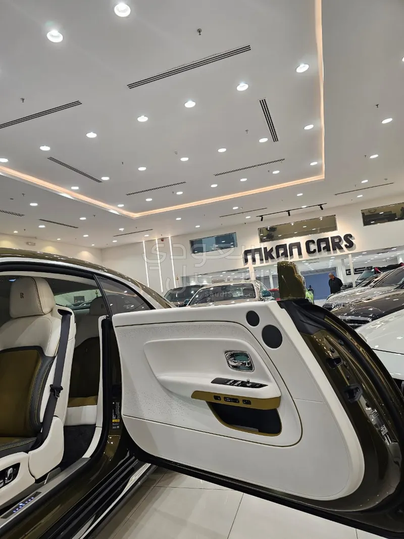 2024 رولز رويس سبيكتر