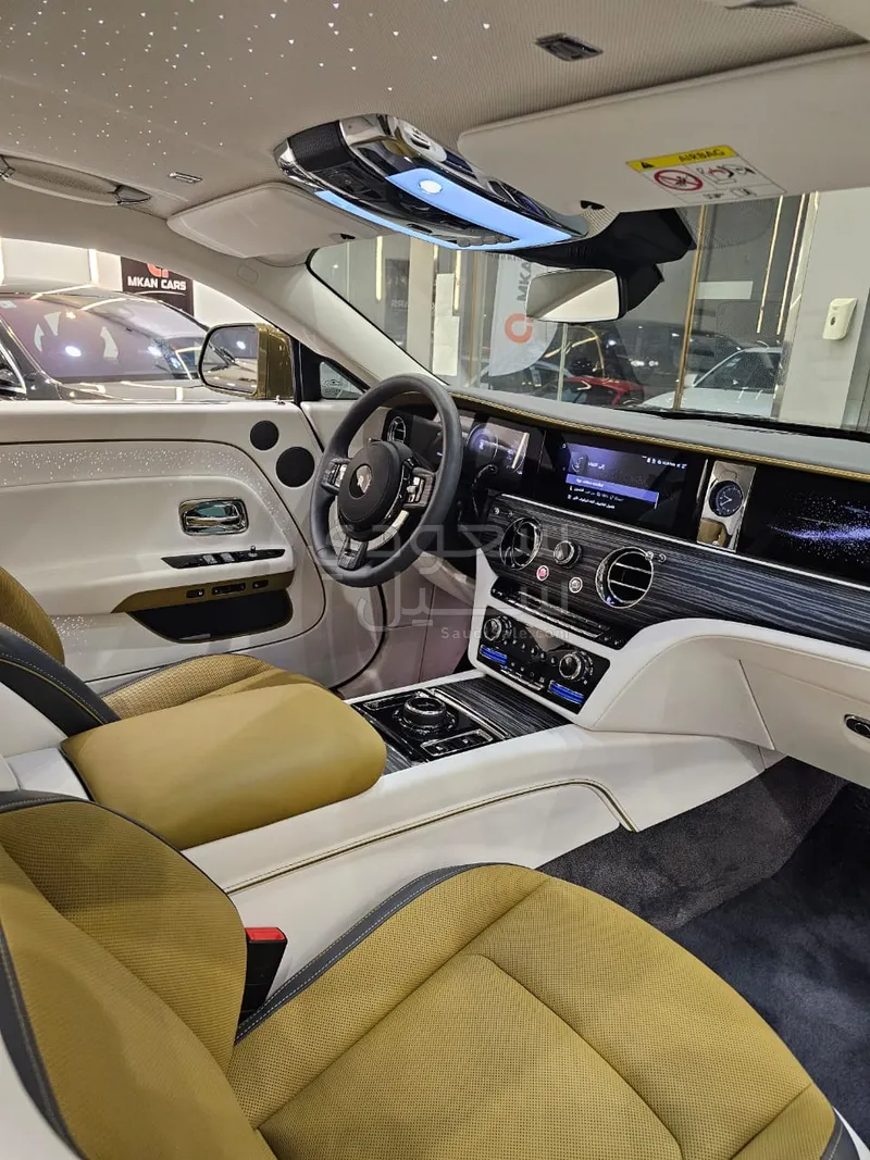 2024 رولز رويس سبيكتر