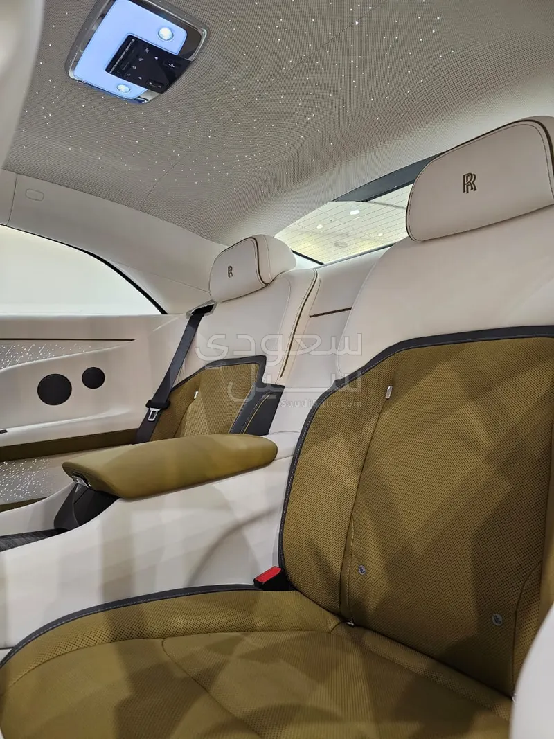 2024 رولز رويس سبيكتر