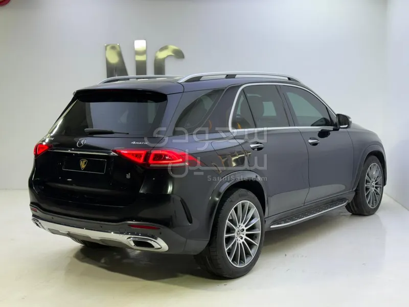 2020 مرسيدس - بنز جي إل إي 450