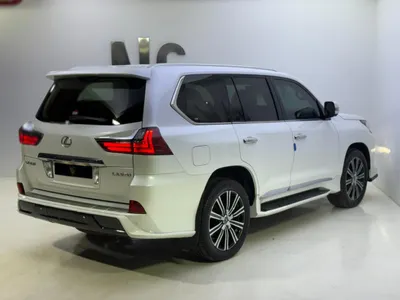2017 لكزس إل إكس 570