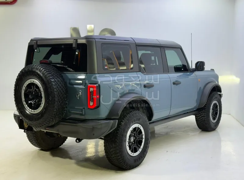 2021 فورد برونكو باد لاندس