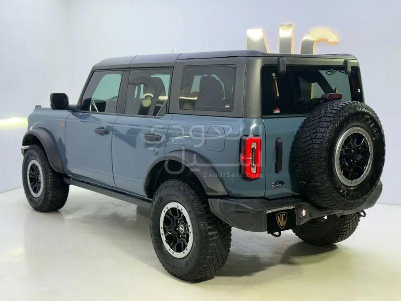 2021 فورد برونكو باد لاندس