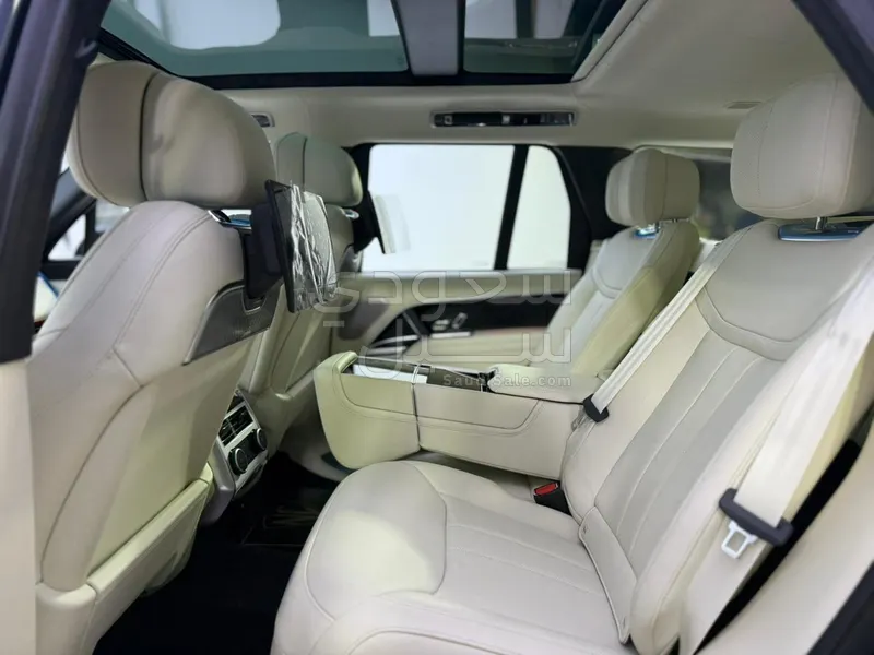 2025 لاند روفر رينج روفر اوتوبيوغرافي