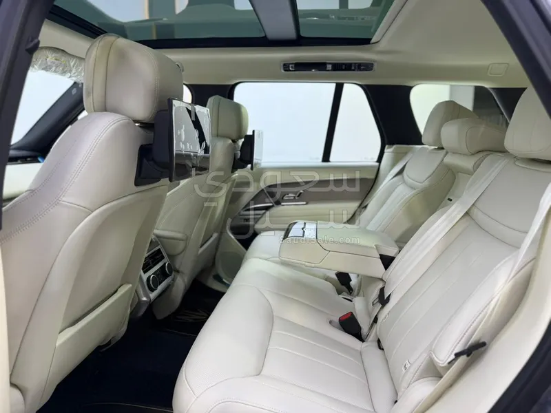 2025 لاند روفر رينج روفر اتش اس اي