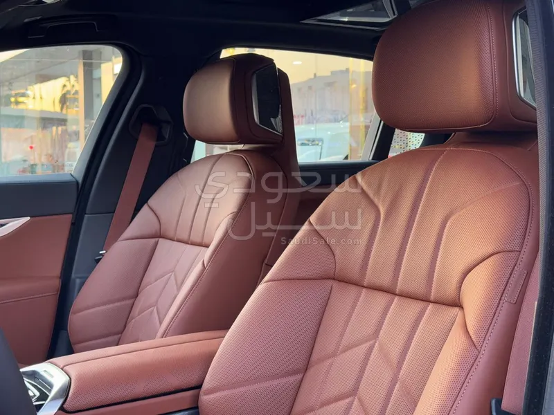 2023 بي ام دبليو الفئة السابعة 735أي