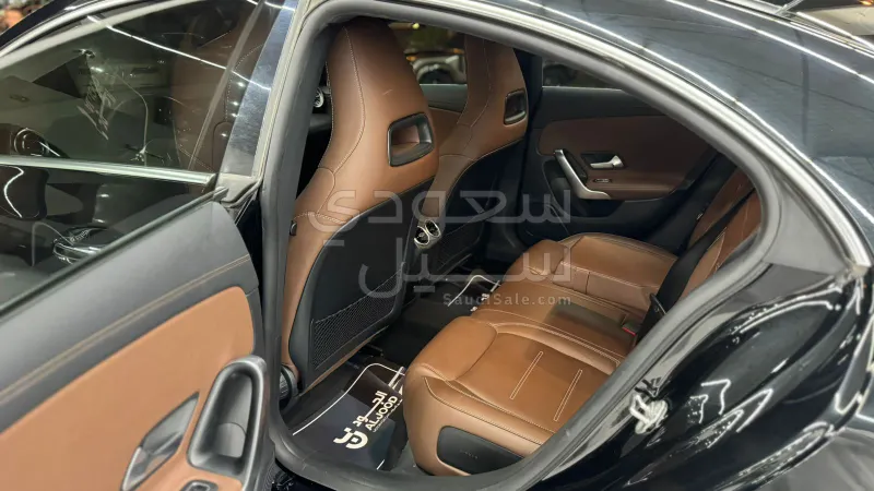 2022 مرسيدس - بنز سي إل أي 200