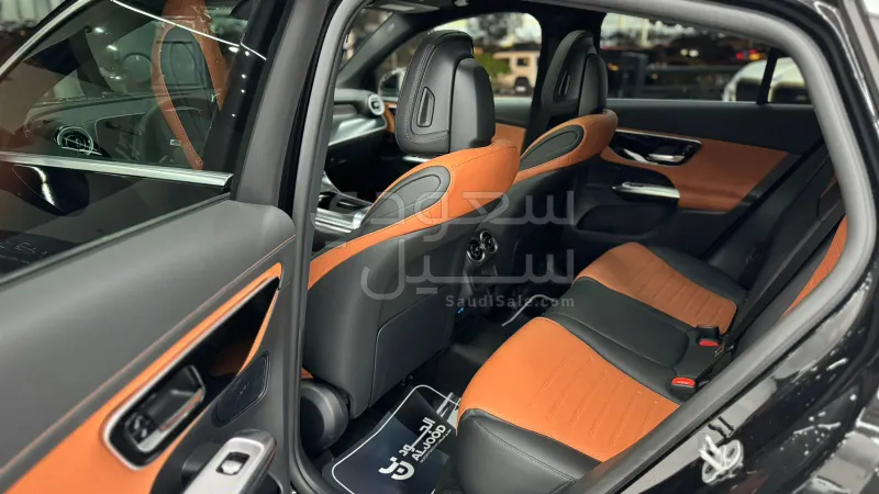 2025 مرسيدس - بنز جي إل سي 300