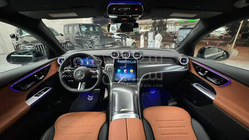 2025 مرسيدس - بنز جي إل سي 300