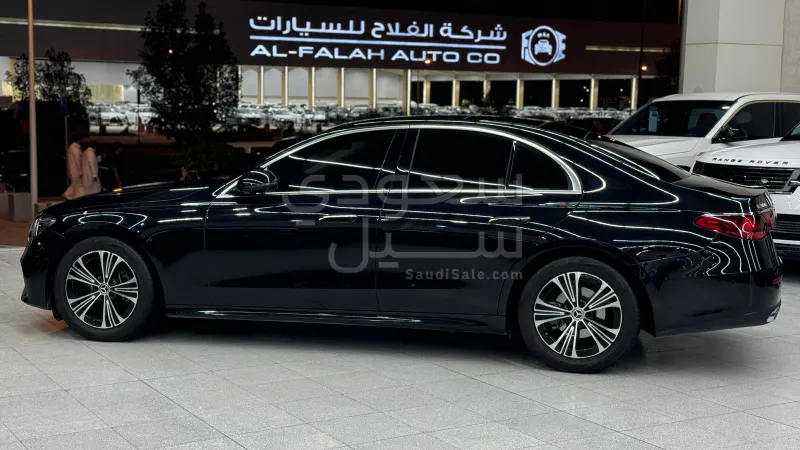 2025 مرسيدس - بنز إي 200