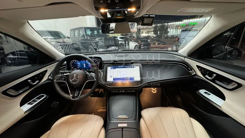 2025 مرسيدس - بنز إي 200