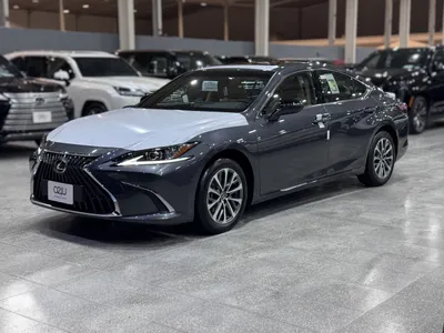 2025 لكزس إي إس 300 هايبرد