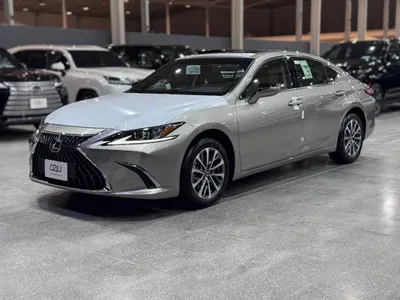 2025 لكزس إي إس 250