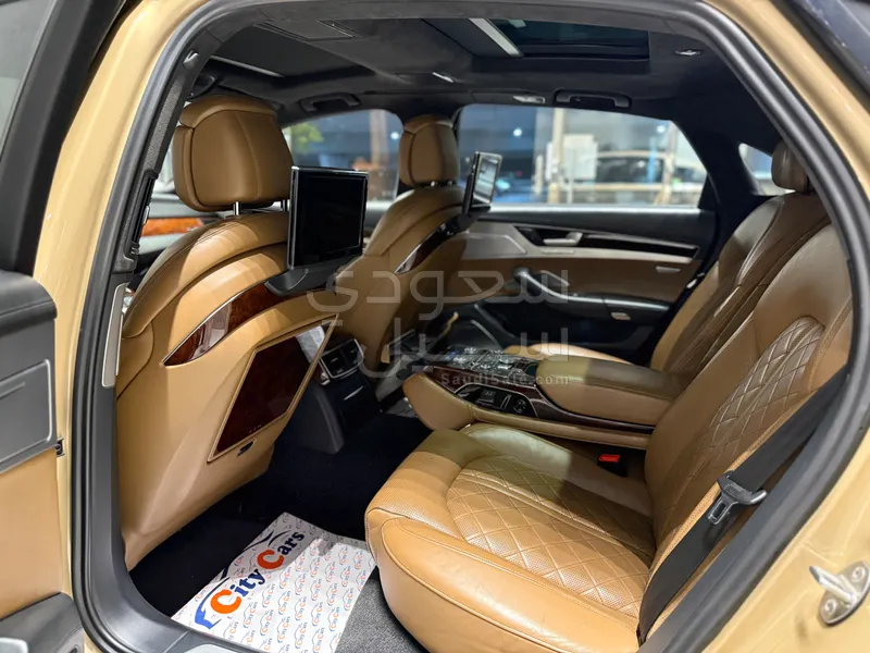 2013 اودي اي 8 ال