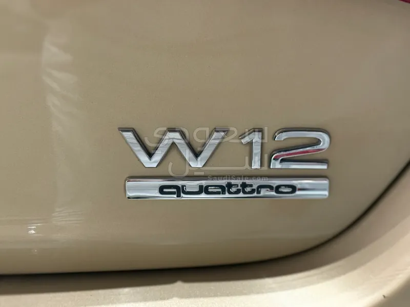 2013 اودي اي 8 ال