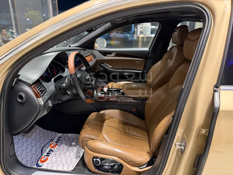 2013 اودي اي 8 ال