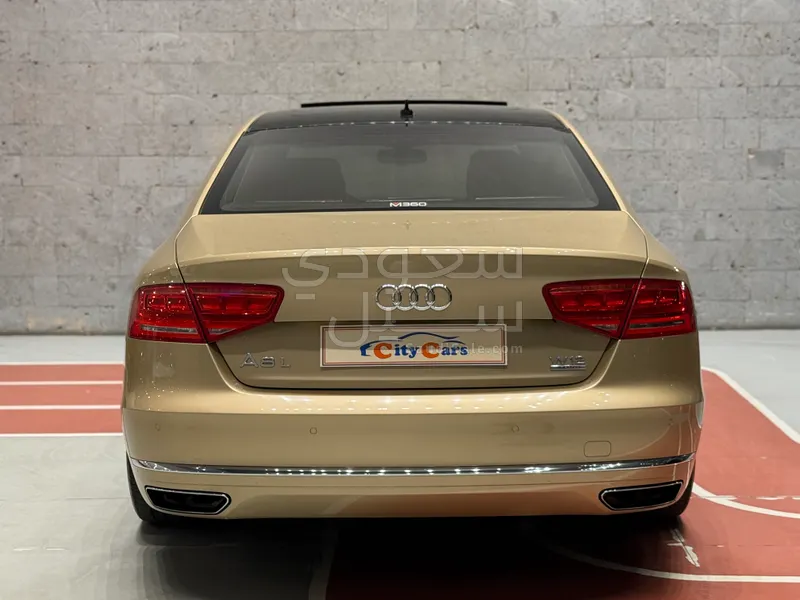 2013 اودي اي 8 ال