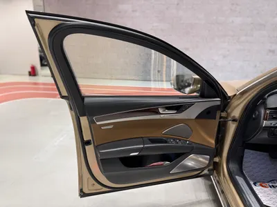 2013 اودي اي 8 ال