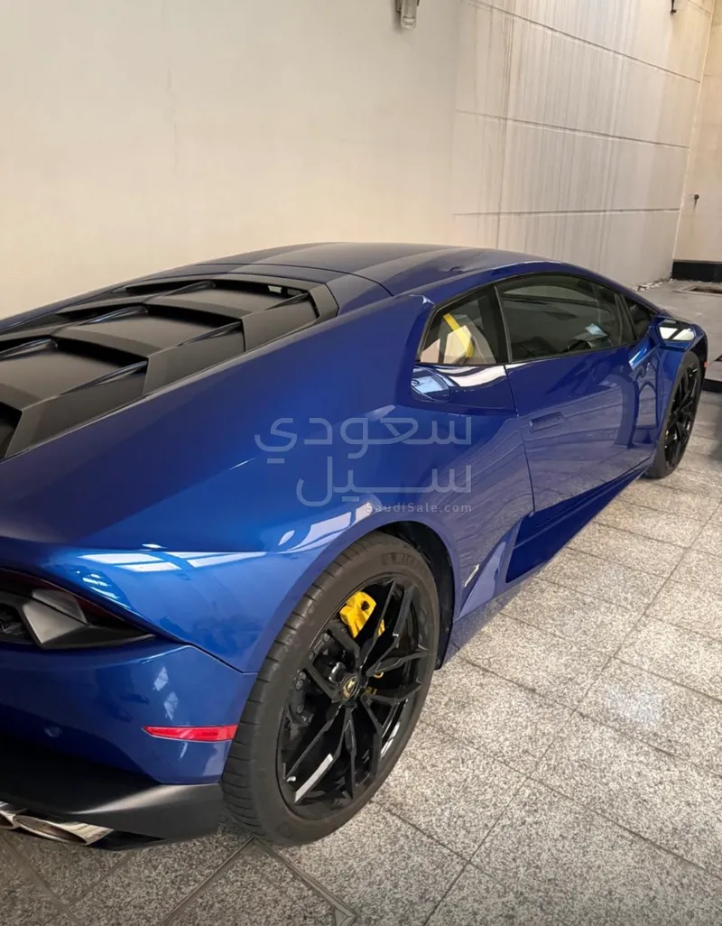 2015 لمبرجيني هوراكان
