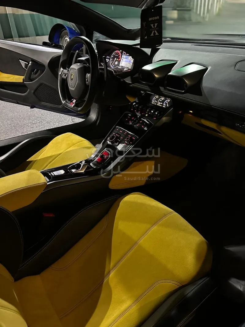 2015 لمبرجيني هوراكان