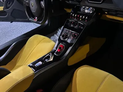 2015 لمبرجيني هوراكان