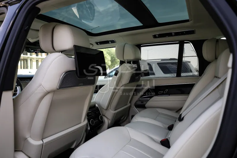 2025 لاند روفر رينج روفر اوتوبيوغرافي