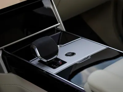 2025 لاند روفر رينج روفر اوتوبيوغرافي