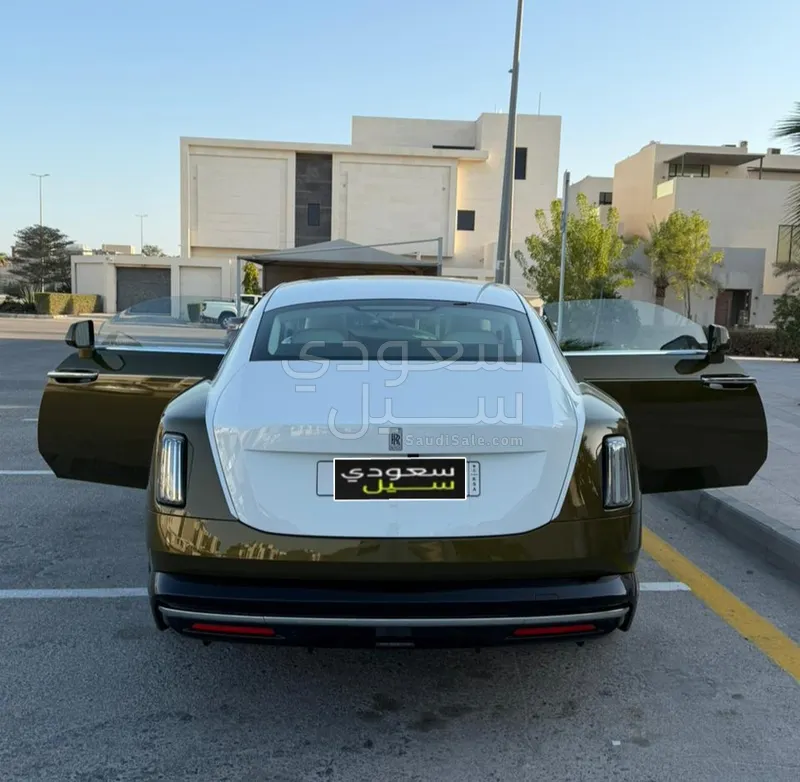 2024 رولز رويس سبيكتر