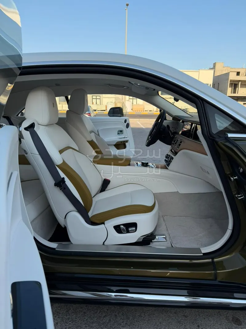 2024 رولز رويس سبيكتر