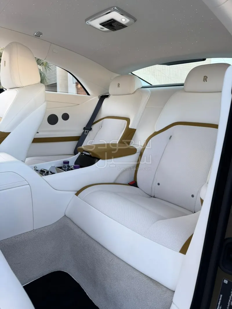 2024 رولز رويس سبيكتر