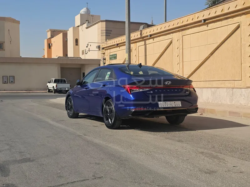 2022 هيونداي النترا سمارت