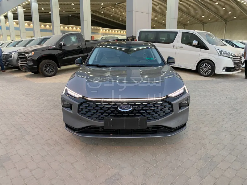 2026 فورد توروس تايتينيوم