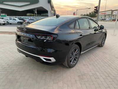 2026 فورد توروس ترند