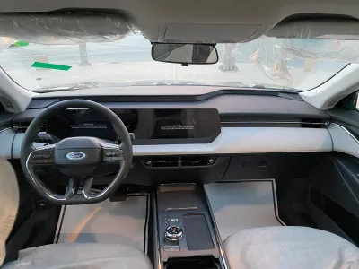 2026 فورد توروس ترند