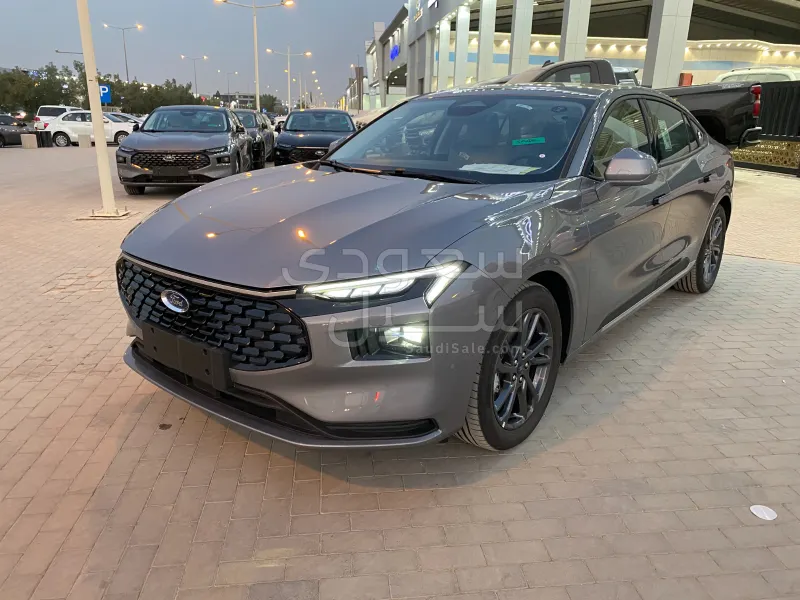 2026 فورد توروس ترند