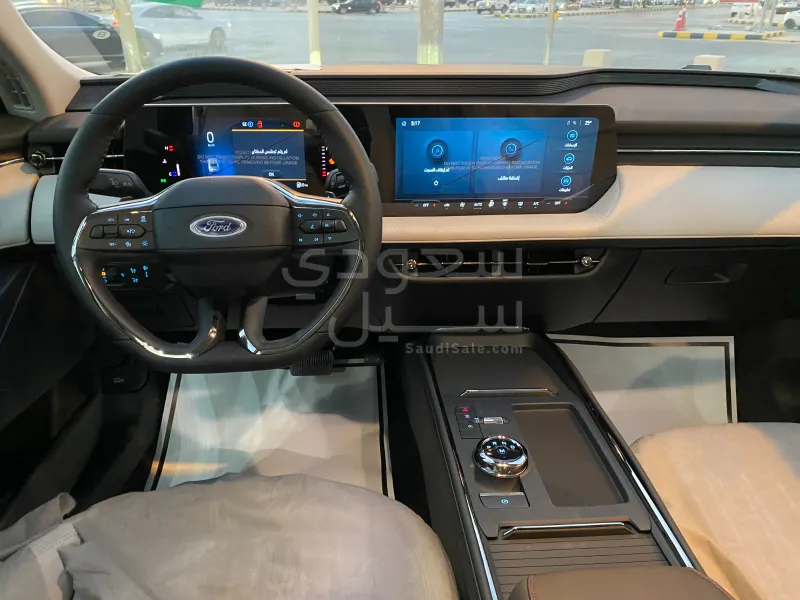 2026 فورد توروس ترند