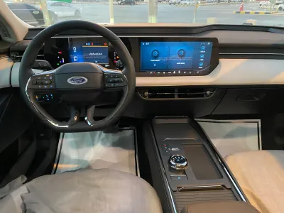 2026 فورد توروس ترند