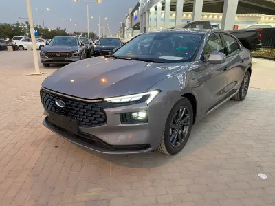 2026 فورد توروس ترند