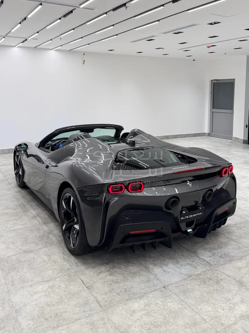 2023 فيراري اس اف 90 سبايدر