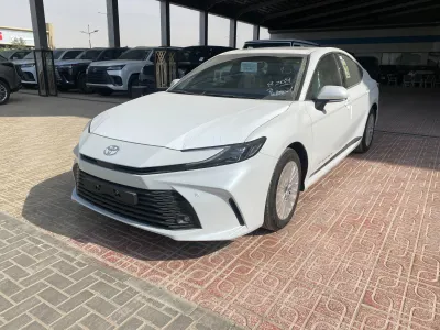 2025 تويوتا كامري ال اي