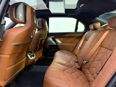 2026 بي ام دبليو الفئة السابعة 735أي