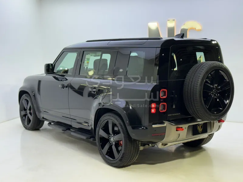 2024 لاند روفر ديفيندر اكس