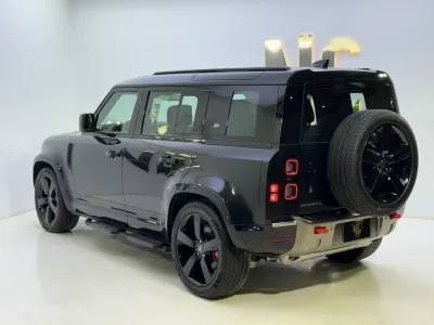 2024 لاند روفر ديفيندر اكس